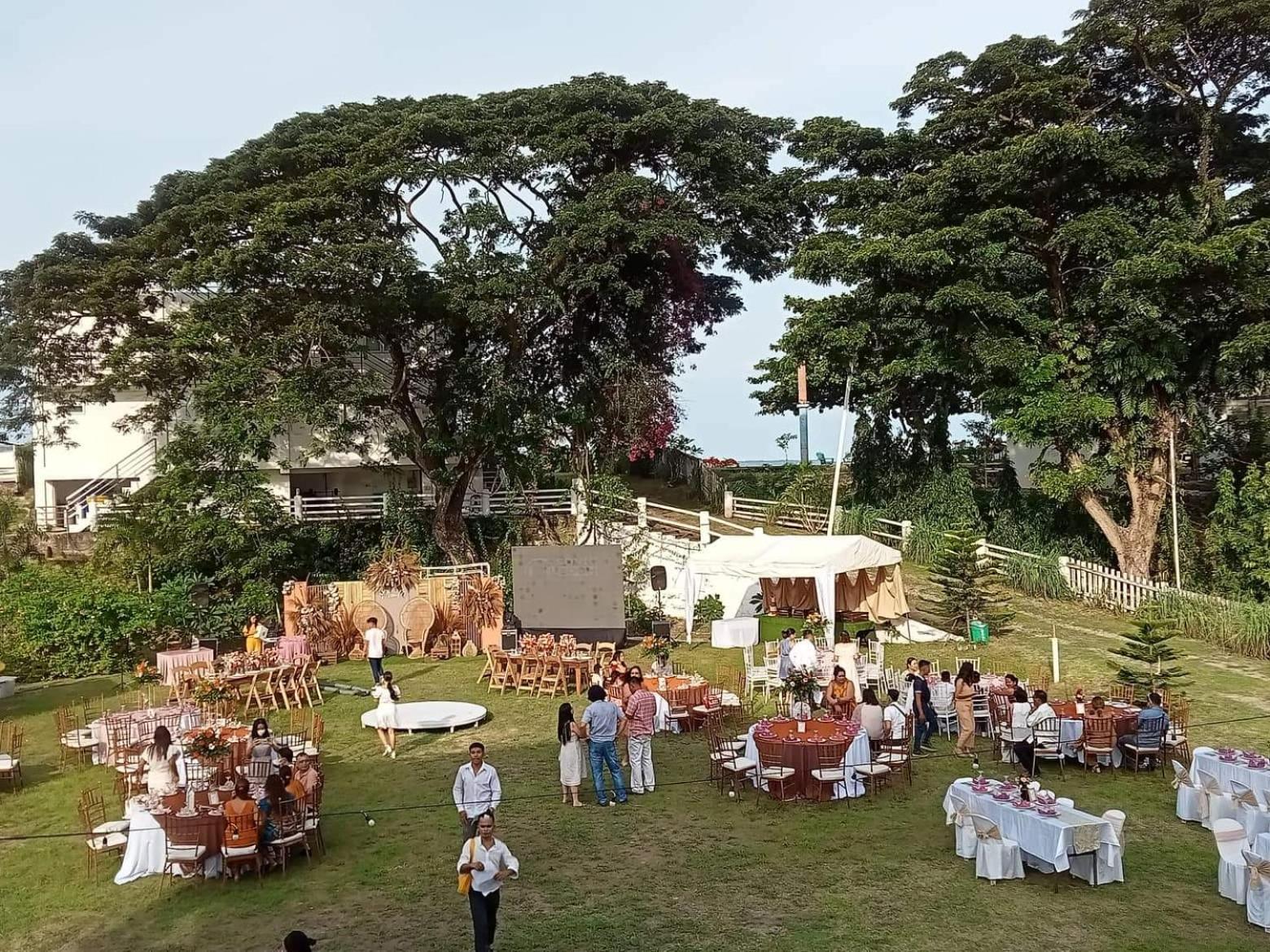 1888 Beach Resort Dumaguete City ภายนอก รูปภาพ