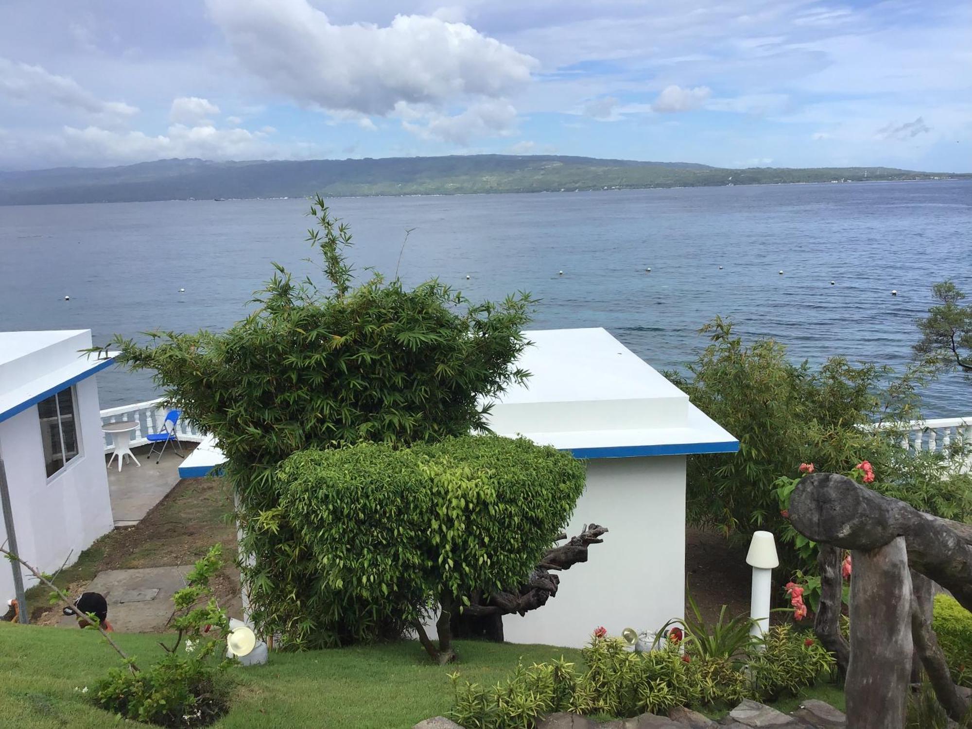 1888 Beach Resort Dumaguete City ภายนอก รูปภาพ