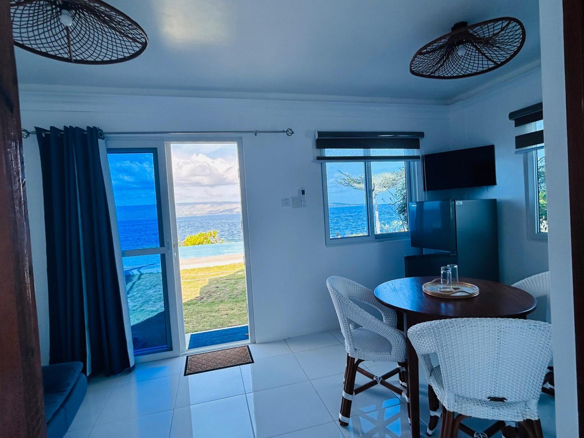 1888 Beach Resort Dumaguete City ภายนอก รูปภาพ